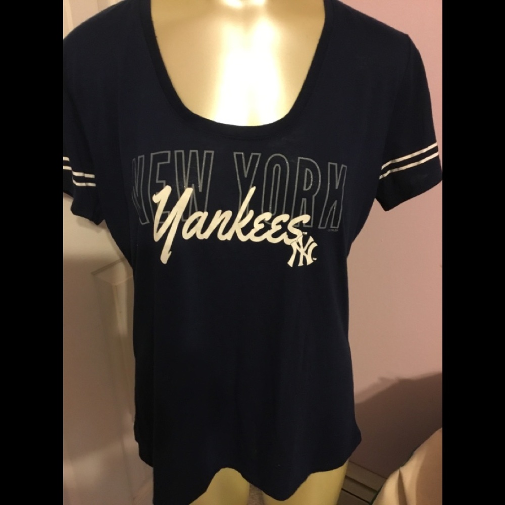 Yankees teeshirt